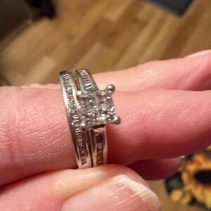 10kt white gold diamond wedding rings